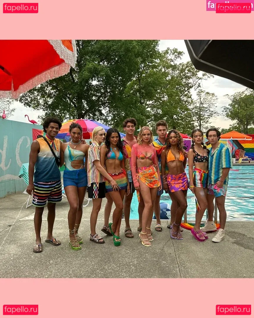 Bailee Madison Onlyfans Photo Gallery 