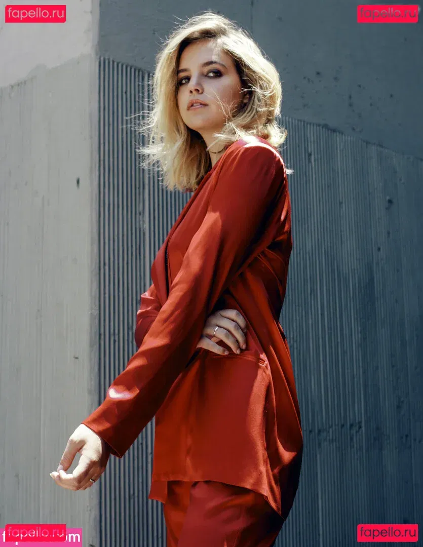 Bailee Madison Onlyfans Photo Gallery 