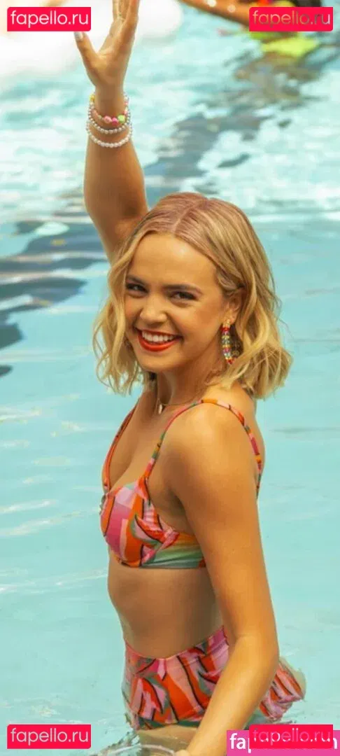 Bailee Madison Onlyfans Photo Gallery 
