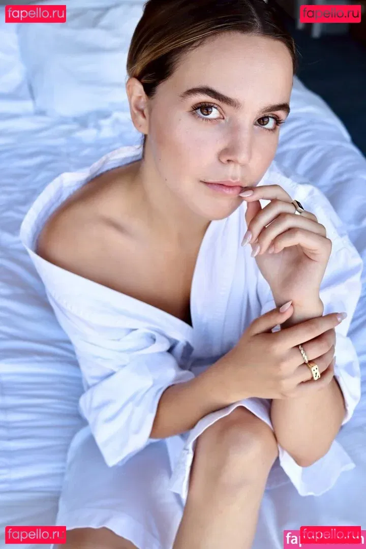Bailee Madison Onlyfans Photo Gallery 