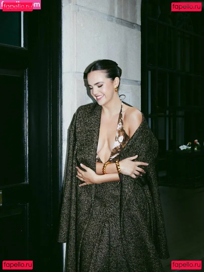 Bailee Madison Onlyfans Photo Gallery 