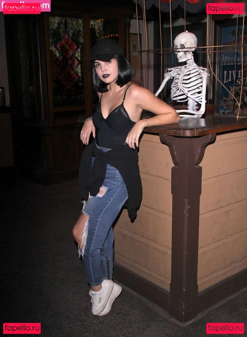 Bailee Madison Onlyfans Photo Gallery 
