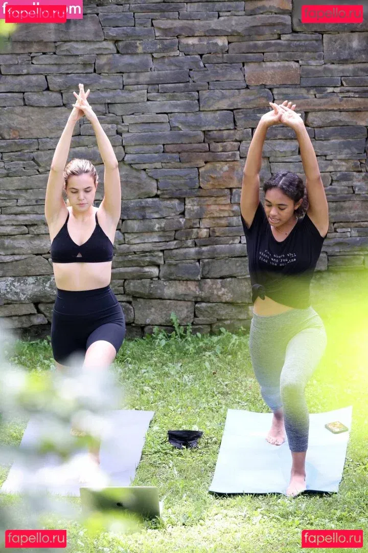 Bailee Madison Onlyfans Photo Gallery 