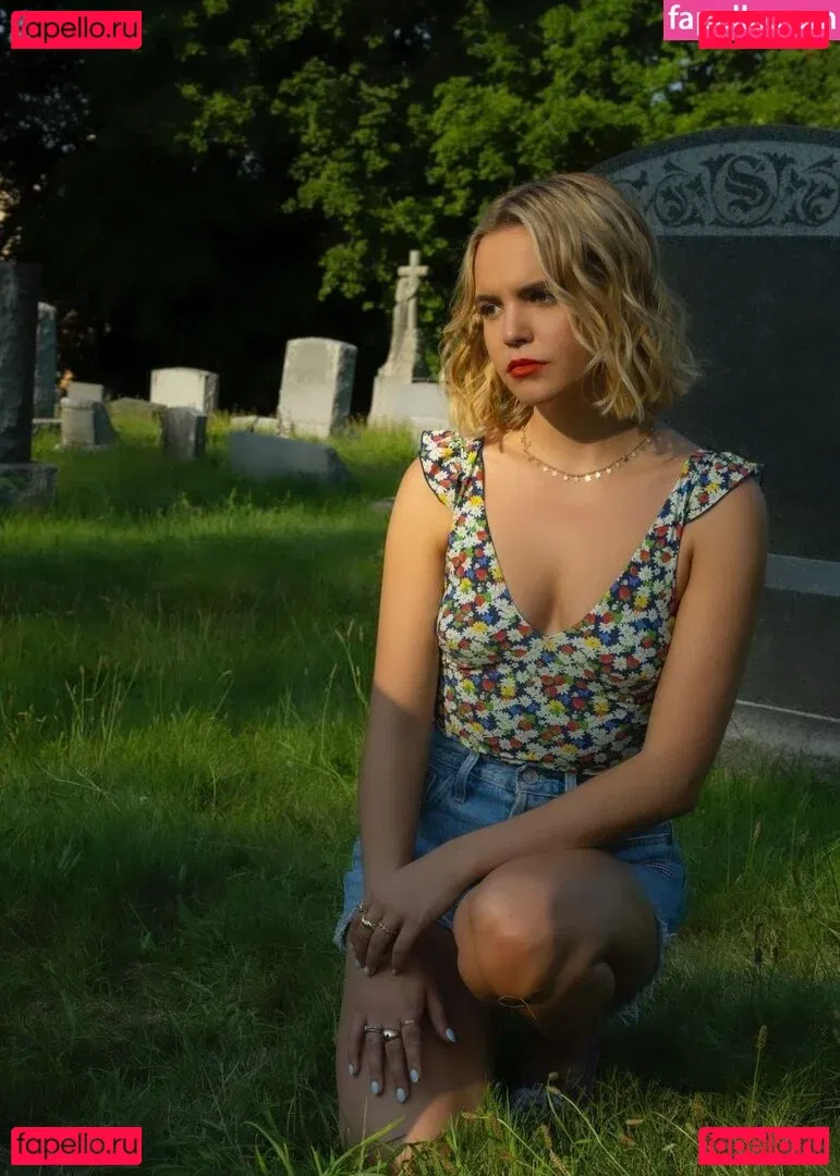 Bailee Madison Onlyfans Photo Gallery 