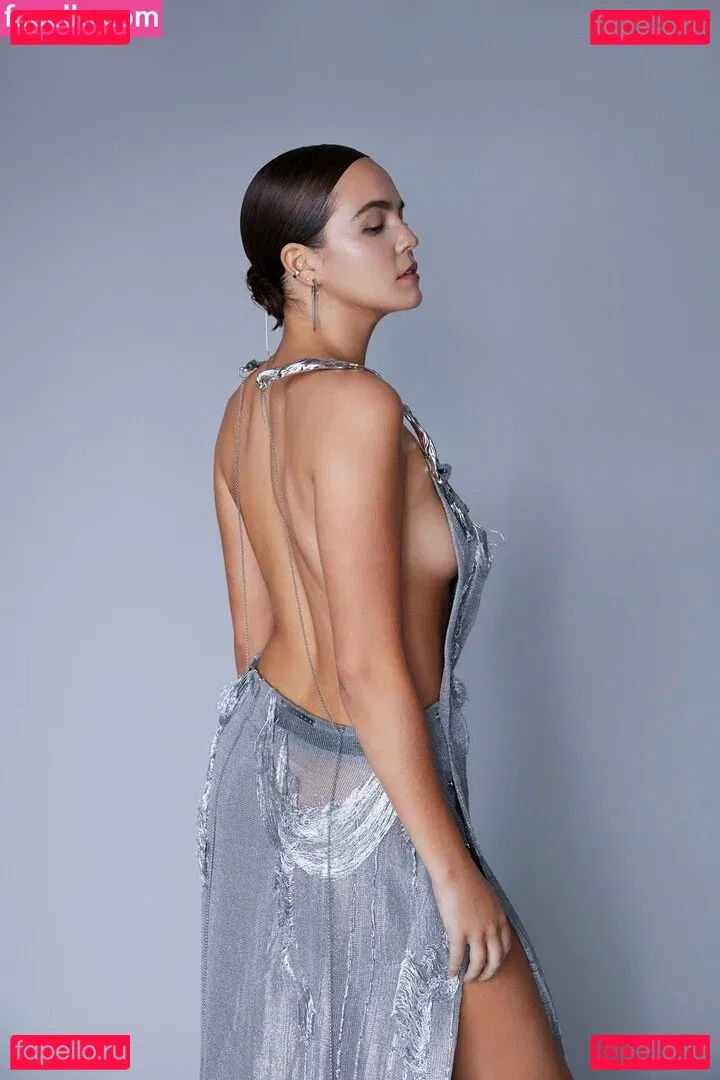 Bailee Madison Onlyfans Photo Gallery 