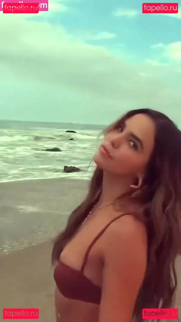 Bailee Madison Onlyfans Photo Gallery 