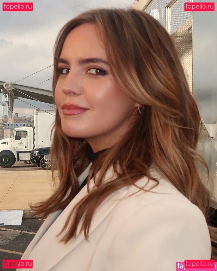 Bailee Madison Onlyfans Photo Gallery 