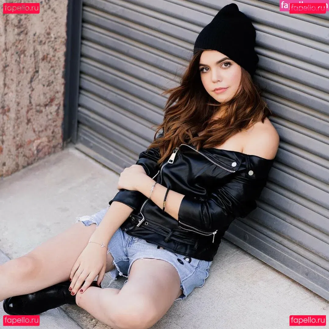 Bailee Madison Onlyfans Photo Gallery 