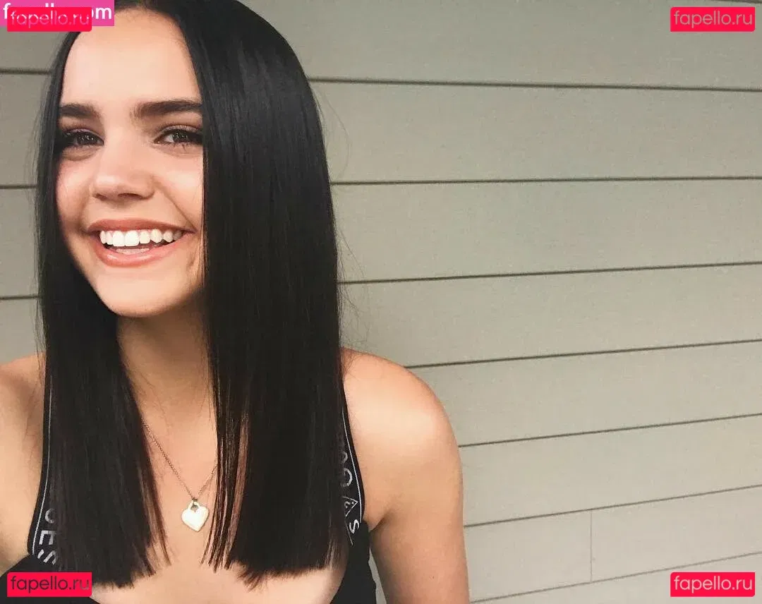 Bailee Madison Onlyfans Photo Gallery 