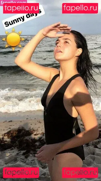 Bailee Madison Onlyfans Photo Gallery 