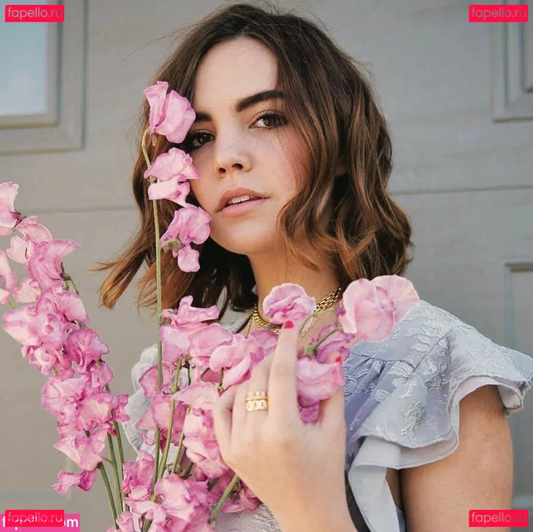 Bailee Madison Onlyfans Photo Gallery 