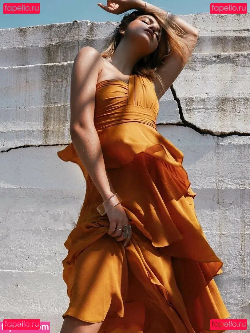 Bailee Madison Onlyfans Photo Gallery 