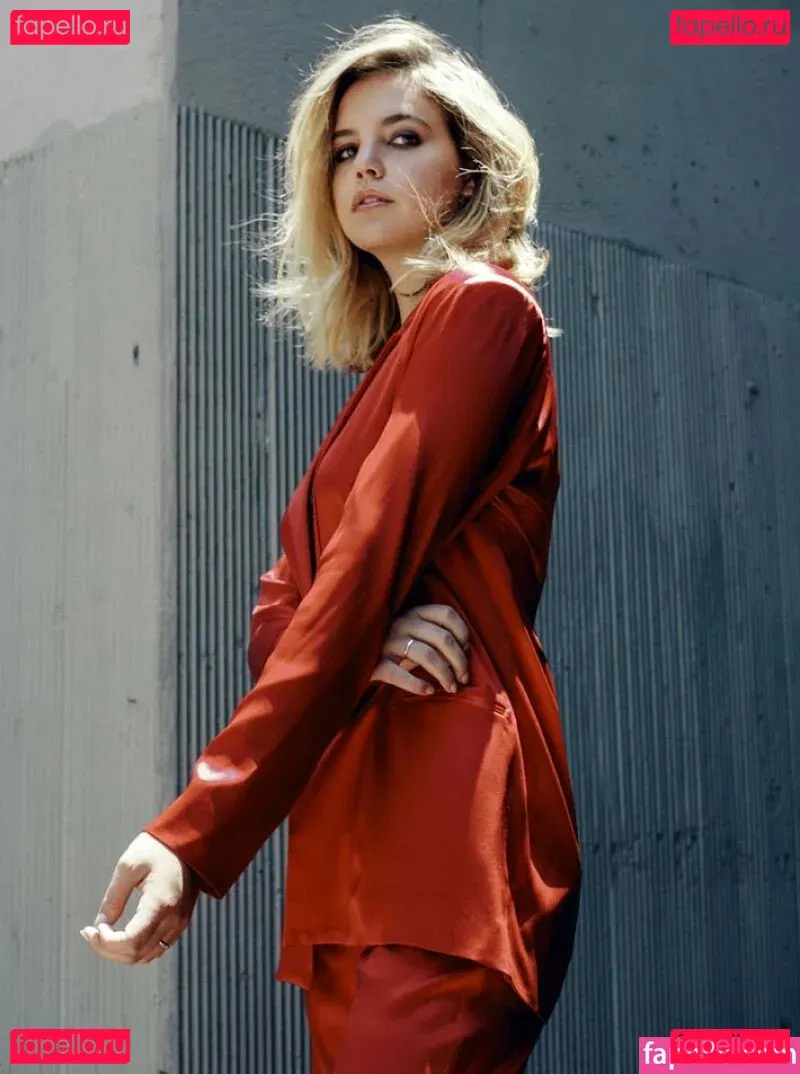 Bailee Madison Onlyfans Photo Gallery 