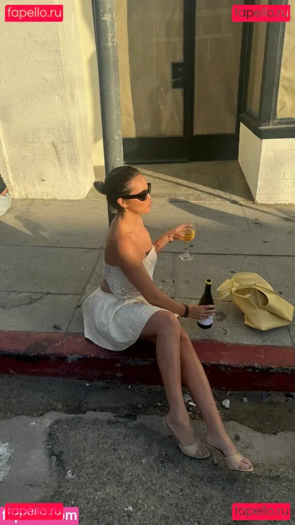 Bailee Madison Onlyfans Photo Gallery 