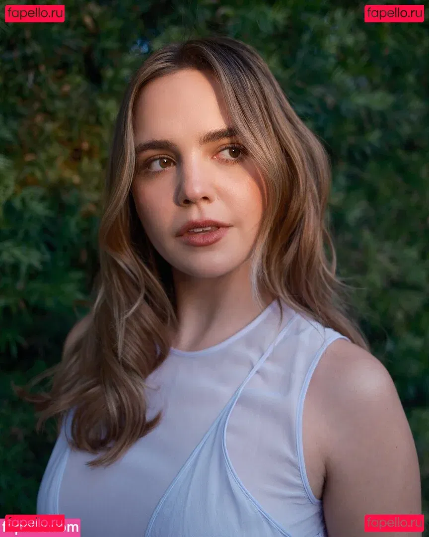 Bailee Madison Onlyfans Photo Gallery 