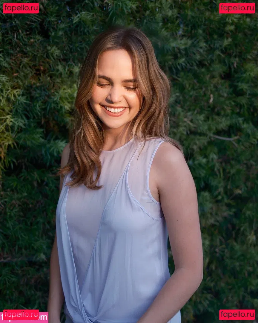 Bailee Madison Onlyfans Photo Gallery 