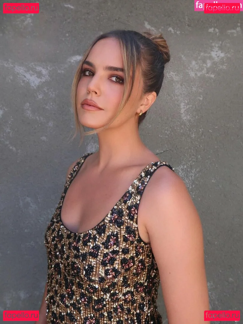 Bailee Madison Onlyfans Photo Gallery 