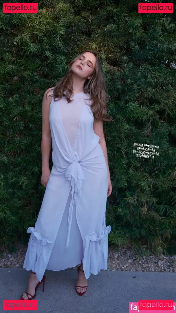 Bailee Madison Onlyfans Photo Gallery 