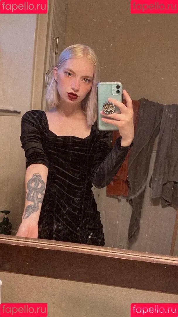 violets_cabaret Onlyfans Photo Gallery 