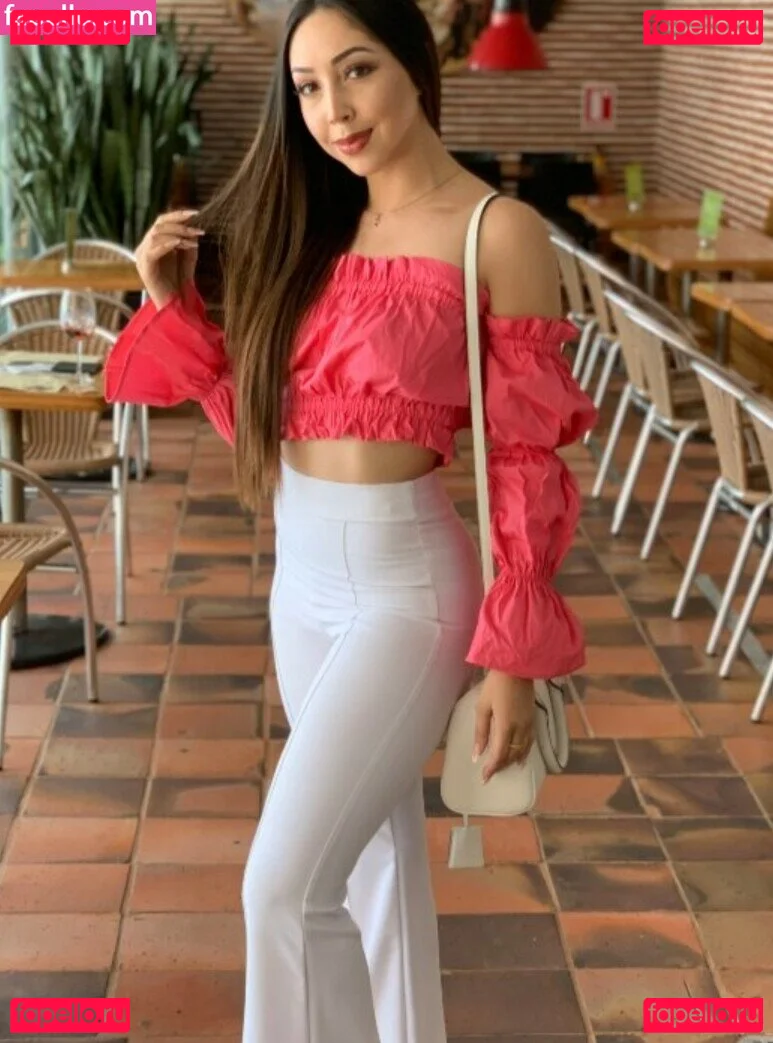 Jessica Thomson Onlyfans Photo Gallery 