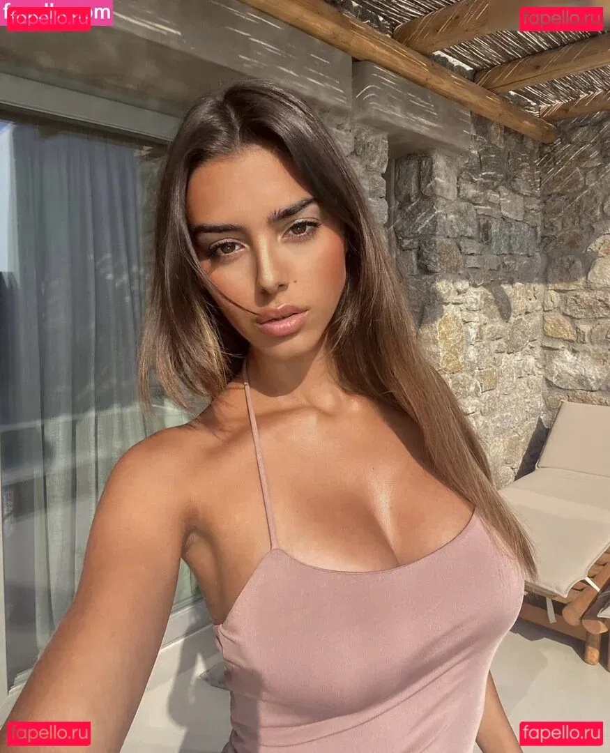 Valeria Conca Onlyfans Photo Gallery 
