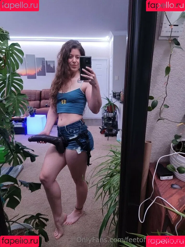 feetofastonervip Onlyfans Photo Gallery 