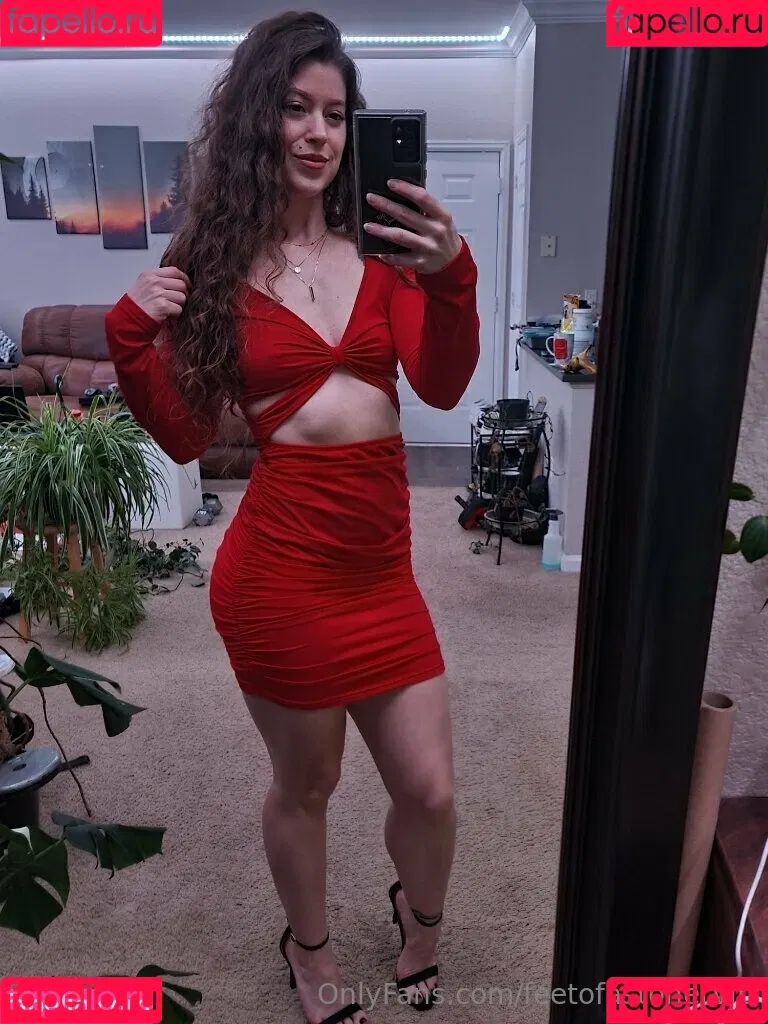feetofastonervip Onlyfans Photo Gallery 