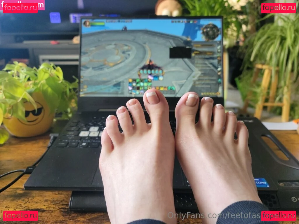 feetofastonervip Onlyfans Photo Gallery 