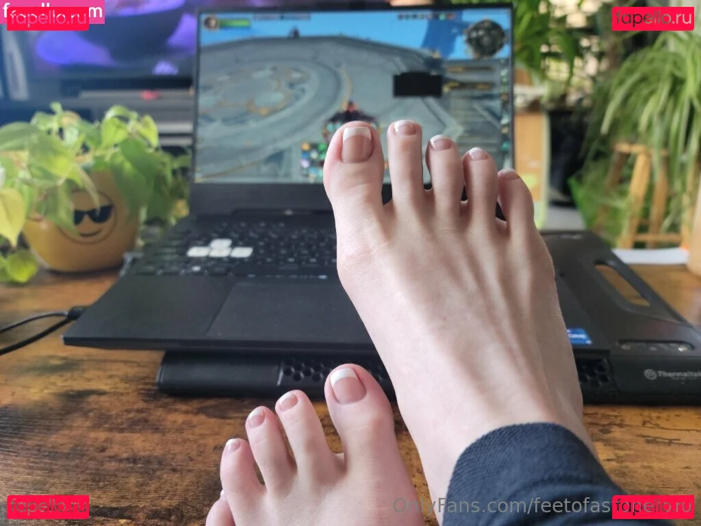 feetofastonervip Onlyfans Photo Gallery 