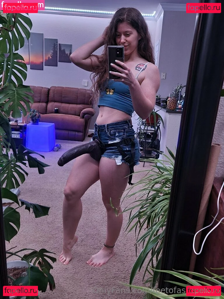 feetofastonervip Onlyfans Photo Gallery 