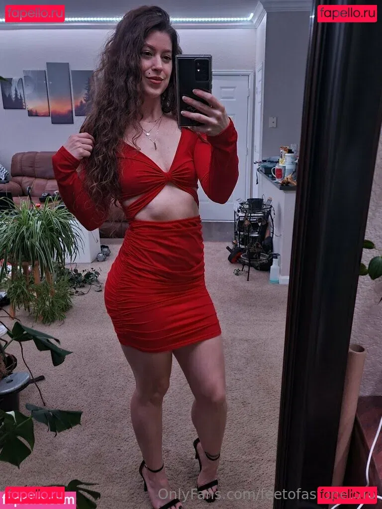 feetofastonervip Onlyfans Photo Gallery 