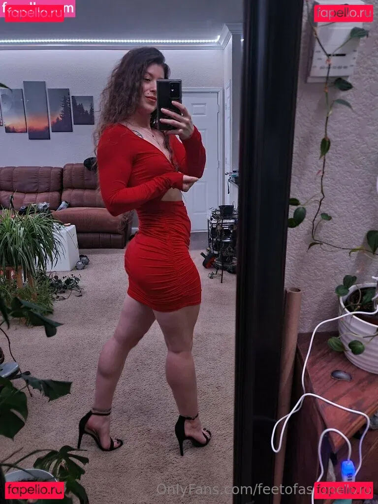 feetofastonervip Onlyfans Photo Gallery 