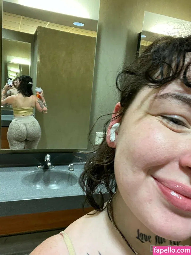 Egg2025 Onlyfans Photo Gallery 