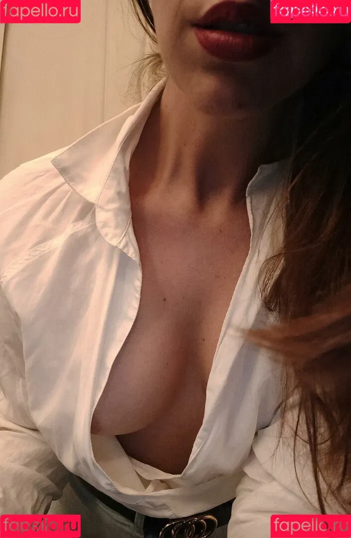 Delicioux Helen Onlyfans Photo Gallery 