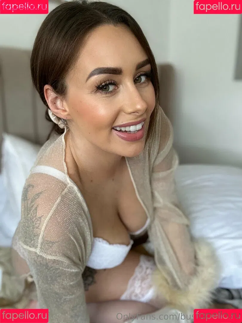 bustybelle_xx Onlyfans Photo Gallery 