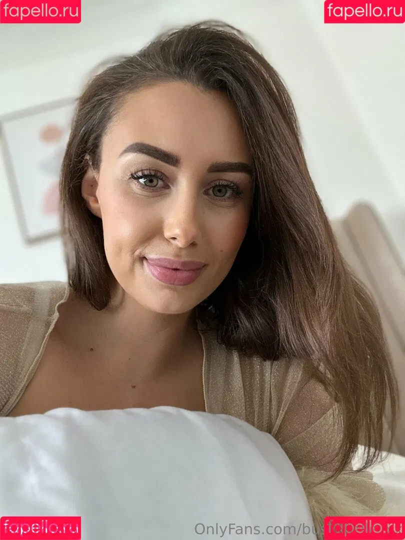 bustybelle_xx Onlyfans Photo Gallery 