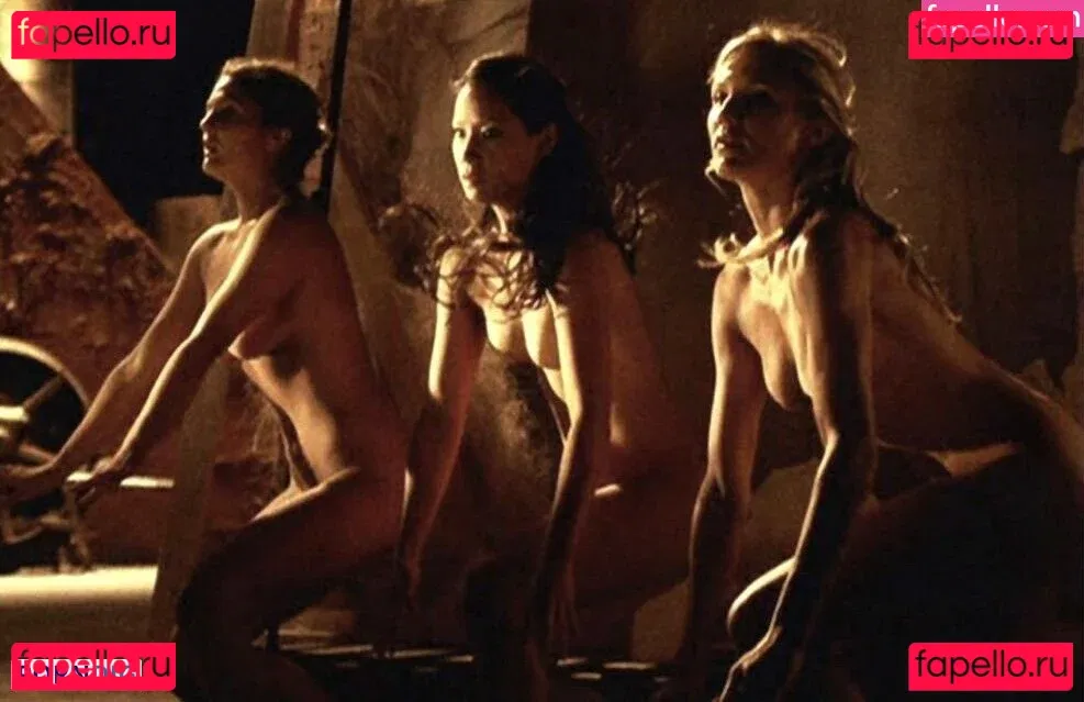 Lucy Liu Onlyfans Photo Gallery 