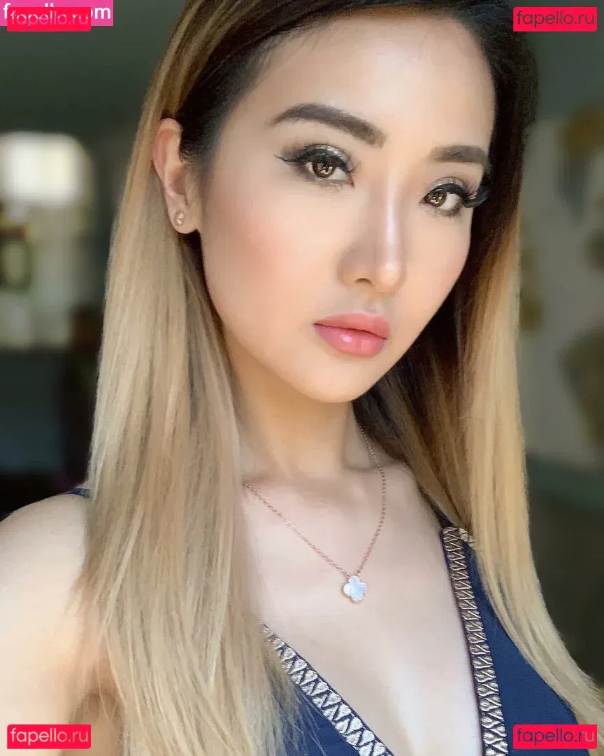 Emily108 Onlyfans Photo Gallery 