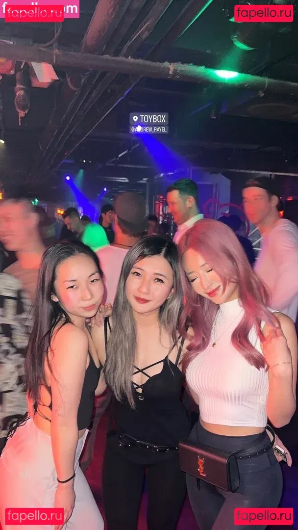 Emily108 Onlyfans Photo Gallery 