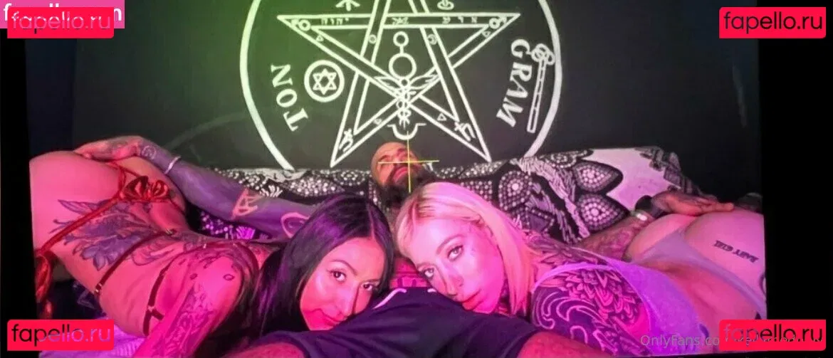 kellymedonly Onlyfans Photo Gallery 