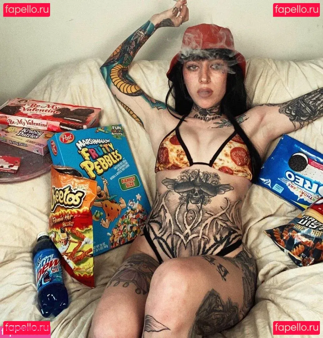 kellymedonly Onlyfans Photo Gallery 