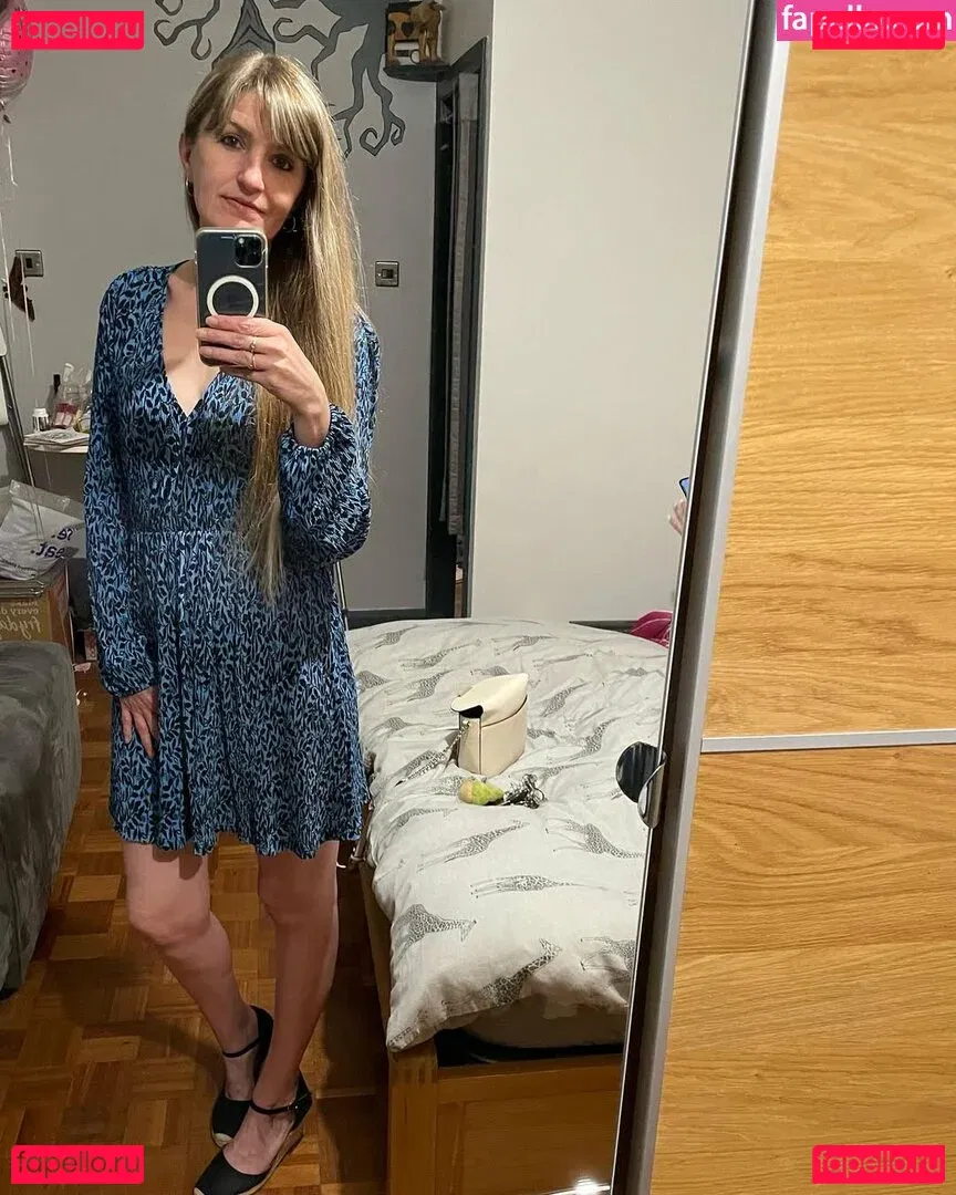 payingformydivorce Onlyfans Photo Gallery 