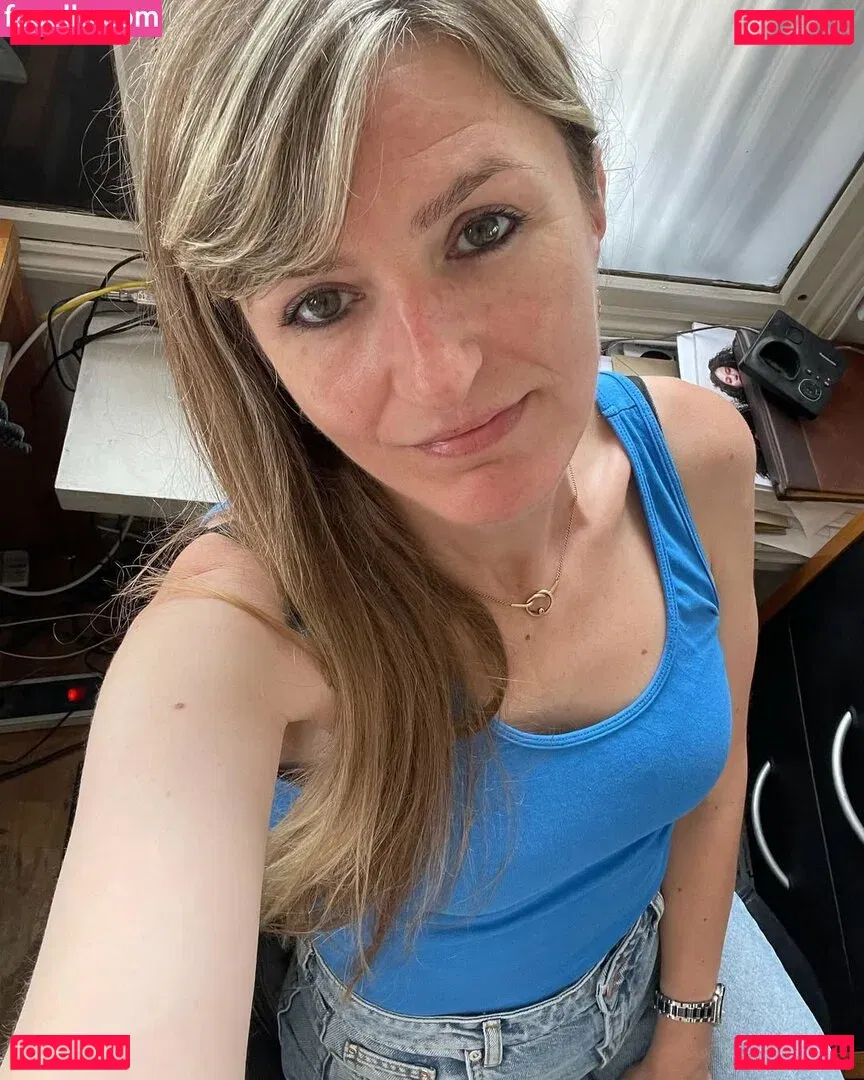 payingformydivorce Onlyfans Photo Gallery 