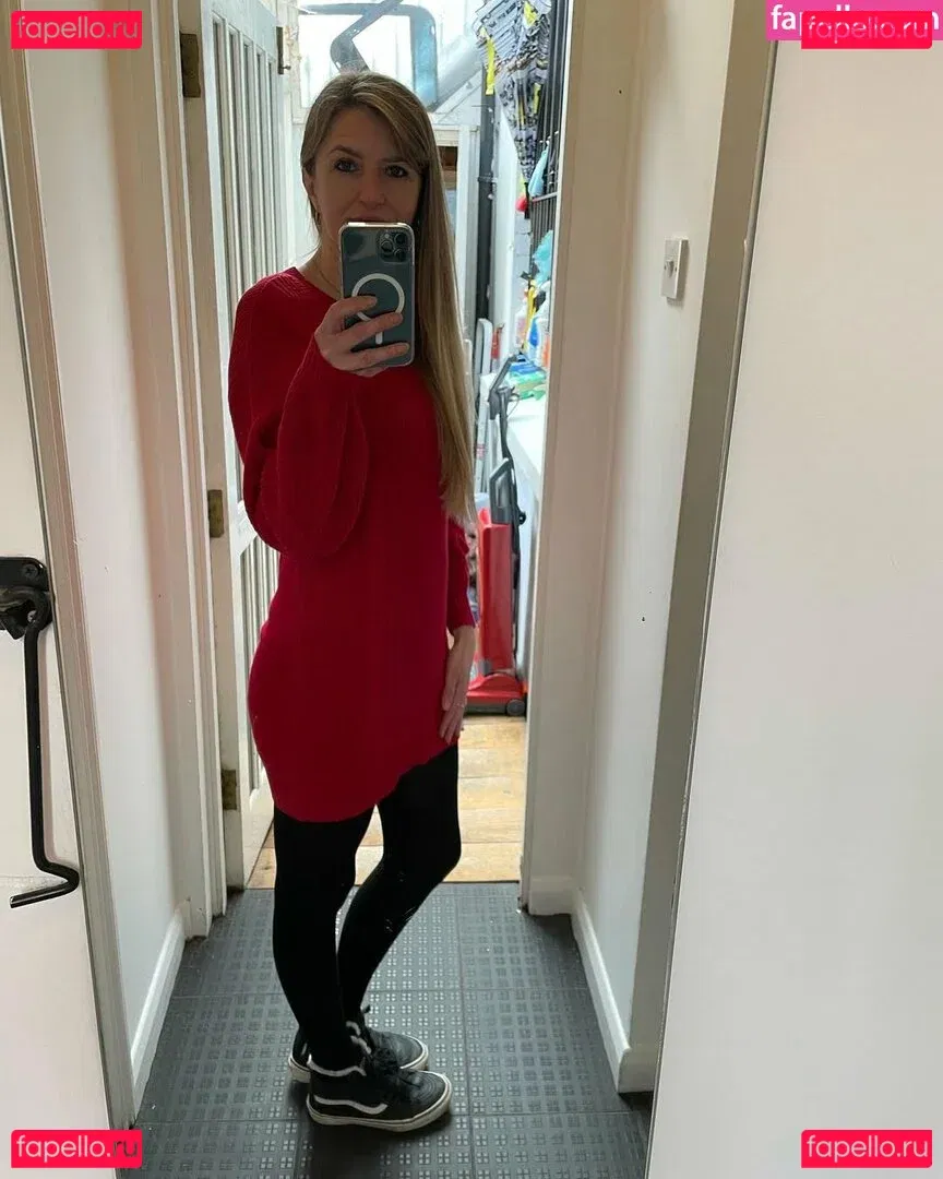 payingformydivorce Onlyfans Photo Gallery 