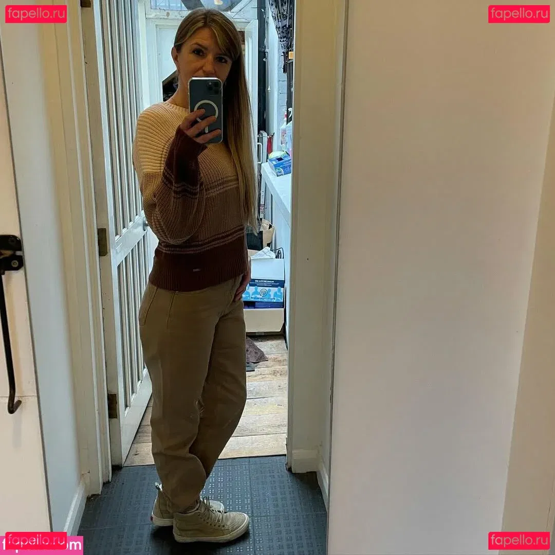 payingformydivorce Onlyfans Photo Gallery 