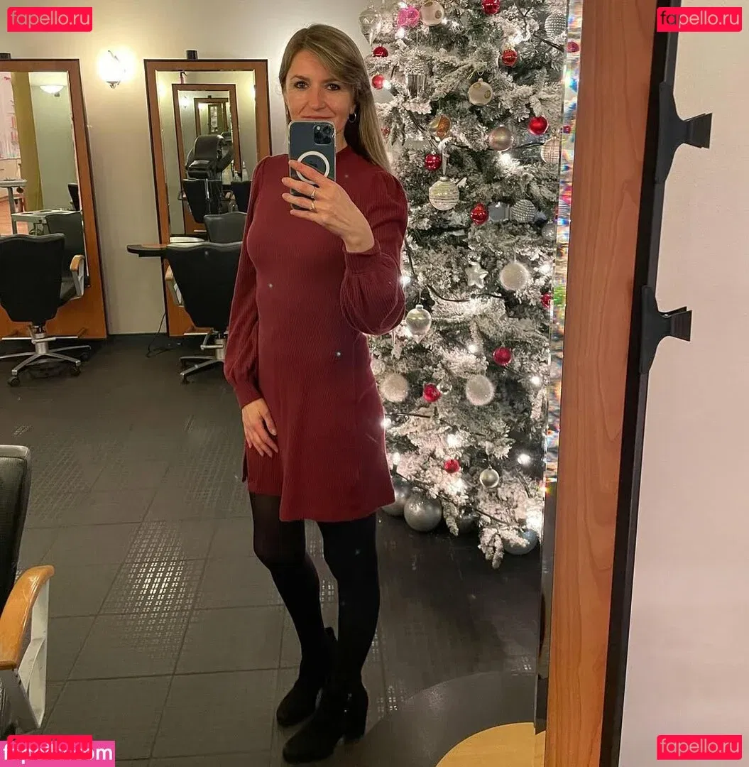 payingformydivorce Onlyfans Photo Gallery 