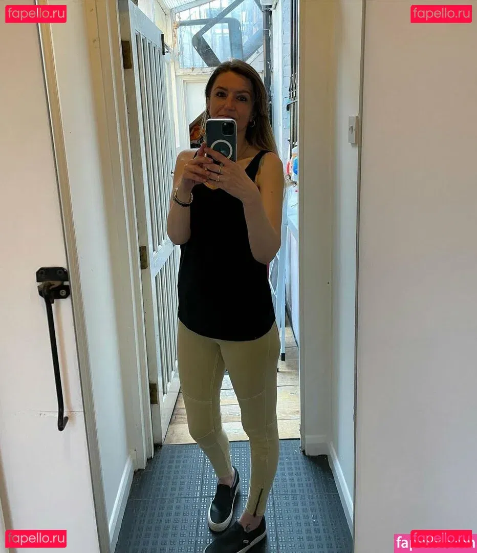 payingformydivorce Onlyfans Photo Gallery 