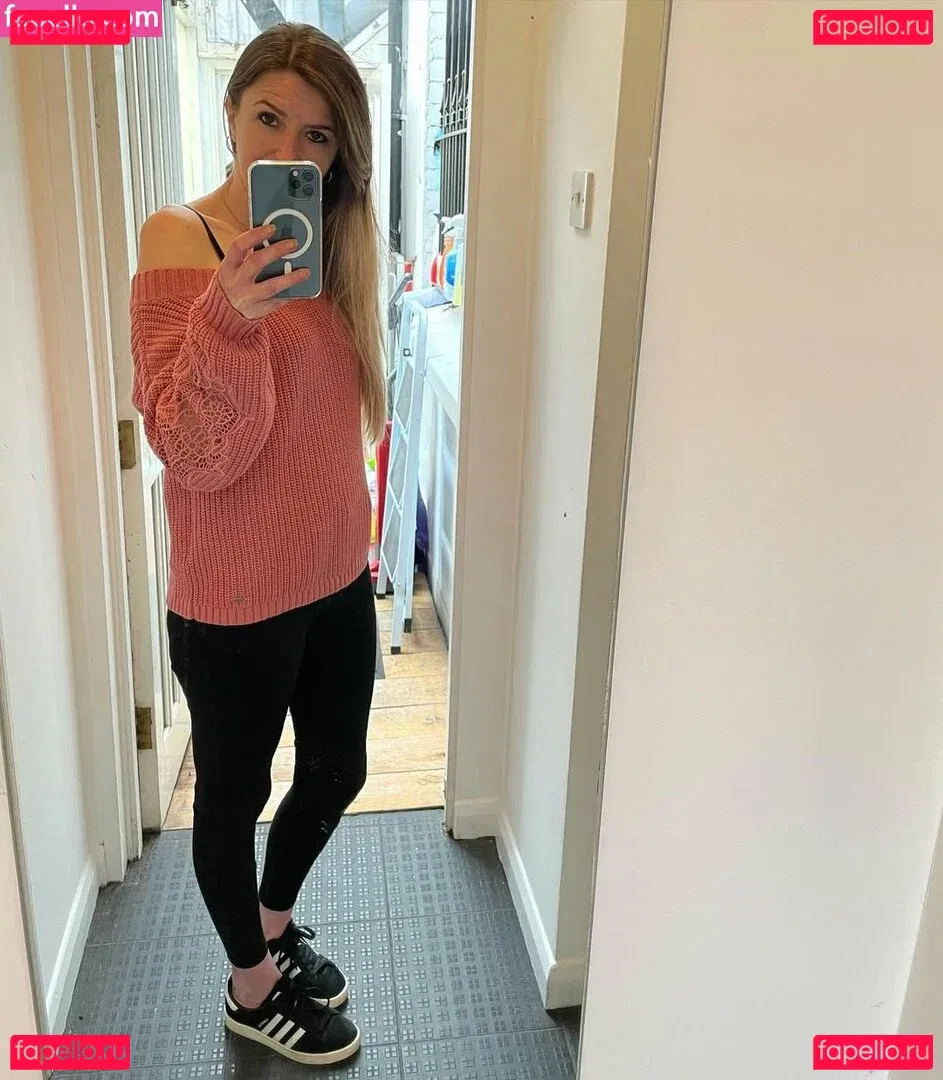 payingformydivorce Onlyfans Photo Gallery 