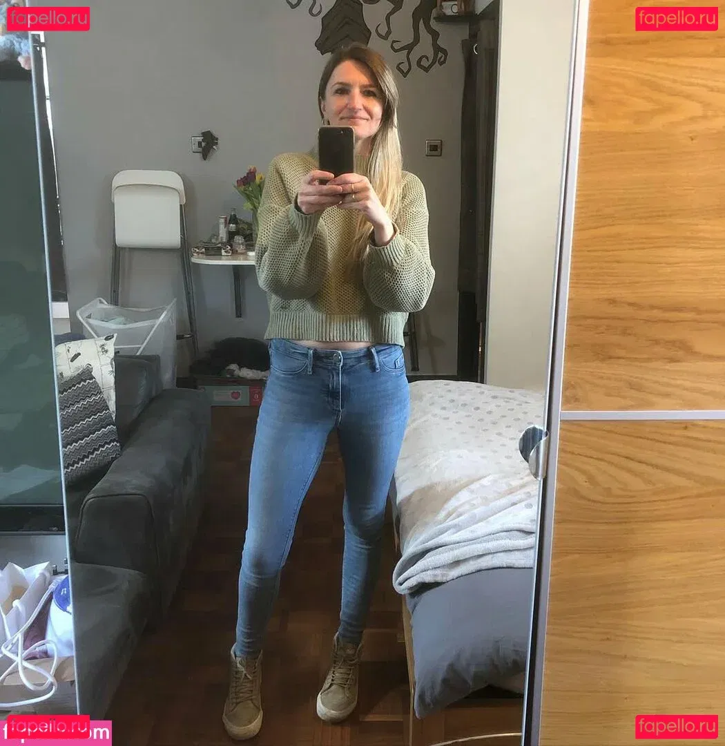 payingformydivorce Onlyfans Photo Gallery 