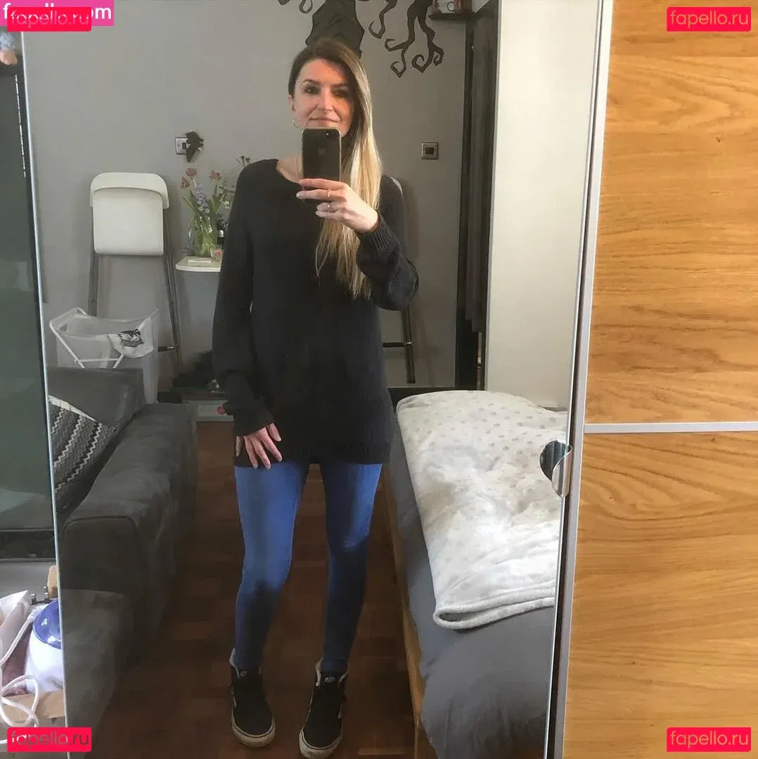 payingformydivorce Onlyfans Photo Gallery 